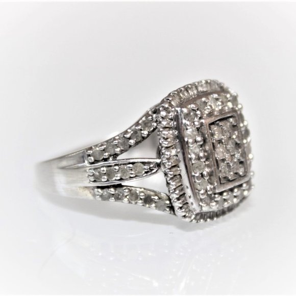 STERLING SILVER DIAMOND RING - Picture 2 of 11